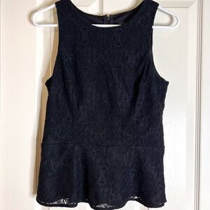 White House Black Market Lined Stretch Lace Top sz 8